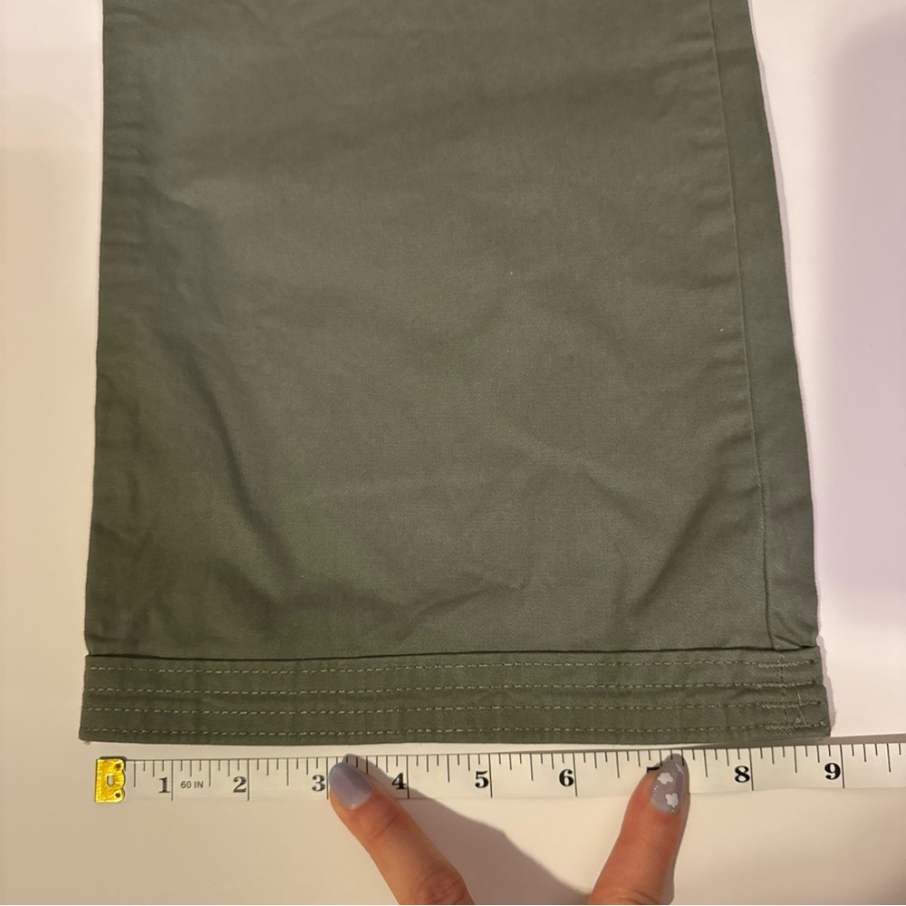 NWOT Abercrombie & Fitch Women’s Relaxed Army Green Cargo Pants 25/0R - Picture 4 of 10